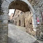 Casa Pruno Rosso