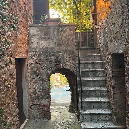 Casa Pruno Rosso Apartment