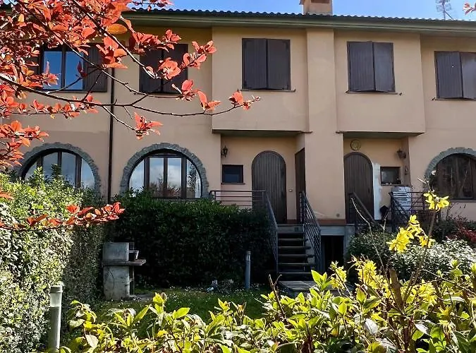 Casa Pruno Rosso