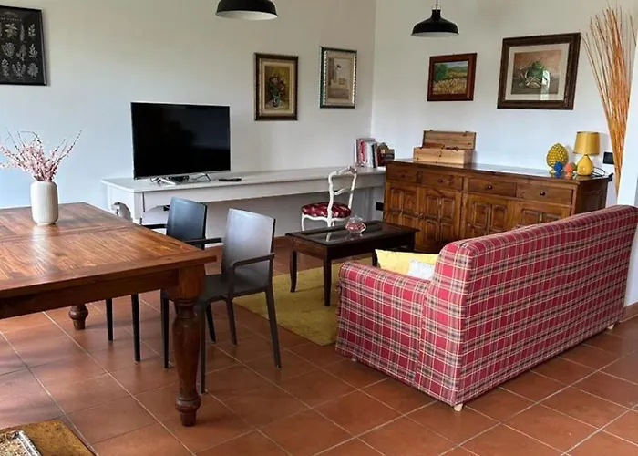 Casa Pruno Rosso מונטמראנו